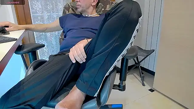 roby24m2's cam snapshot