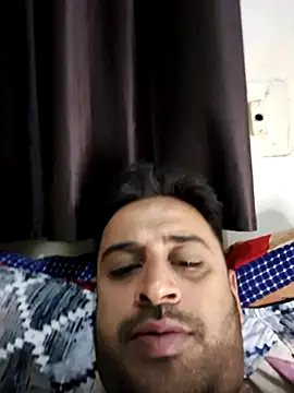 ITZ_GURU live sex cam