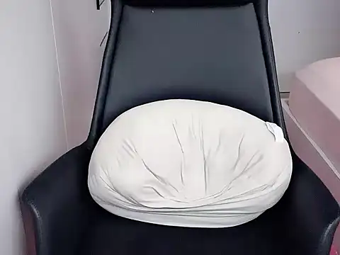 -Alicee-'s cam snapshot