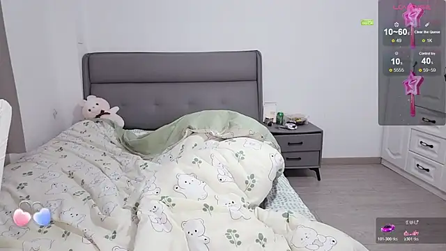 Lenai-'s cam snapshot