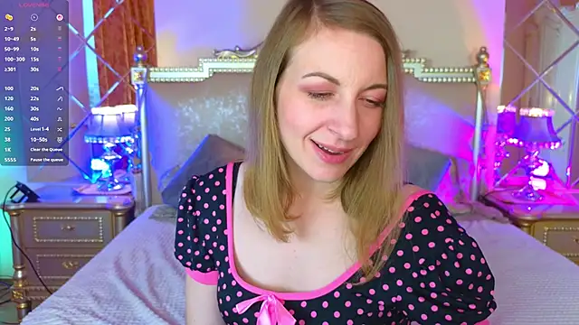 Katherine_Loveau's cam snapshot