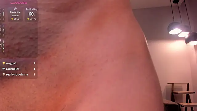 EmilyJohnsonX1's cam snapshot