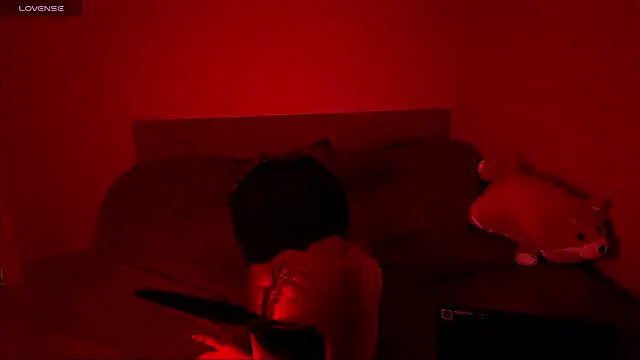 TwinedPeril's cam snapshot