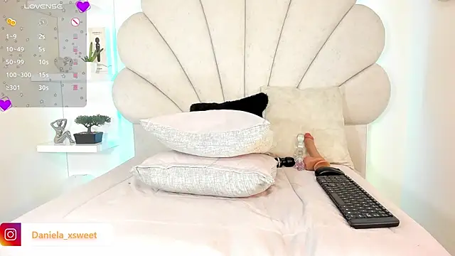 Danielaangelina live sex cam