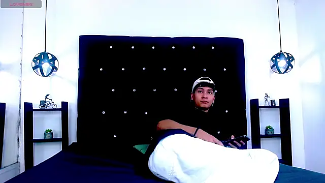 Jhojan_twink live sex cam