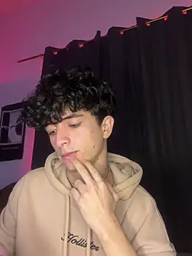 lion_cherry21's cam snapshot