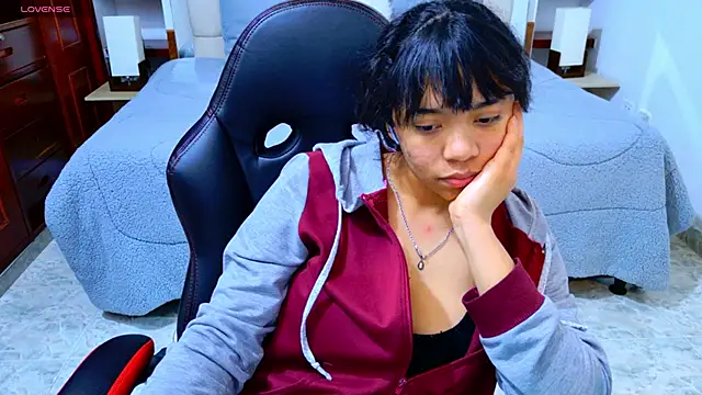 laureentt_'s cam snapshot