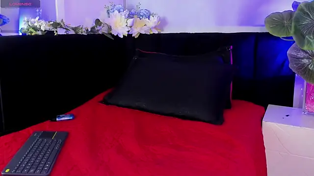 Zamantta's cam snapshot