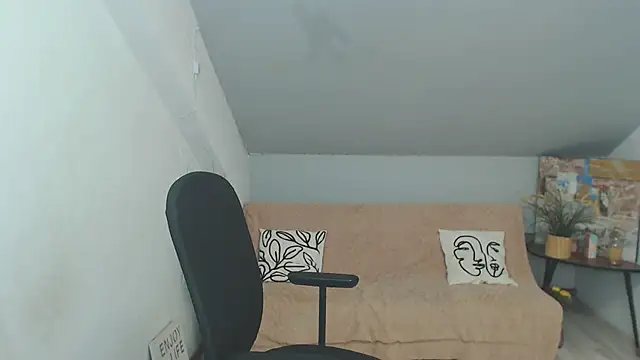 BrendaSkye's cam snapshot