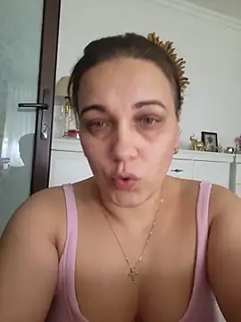 PalomaDesireee live sex cam