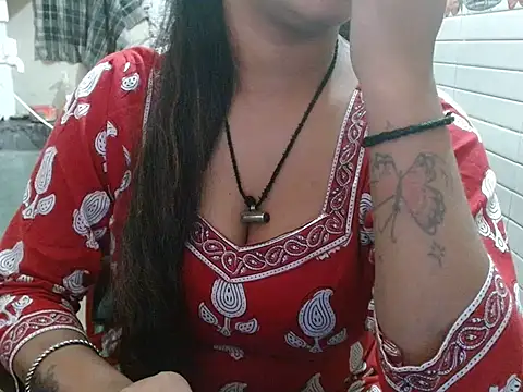 LovingPihu live sex cam