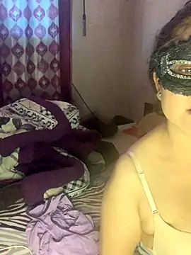 lustycousins's web cam