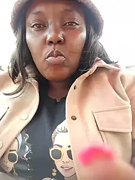 CHERRYYUMMY live sex cam