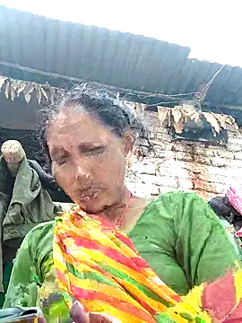 Pooja750 live sex cam