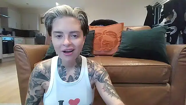 Alexandersonxo live sex cam