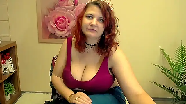 TwoBigSuns's cam snapshot