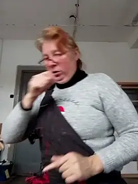 SquirrelFine's web cam