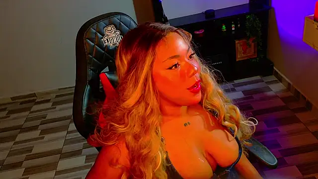 Marianaxprada's cam snapshot