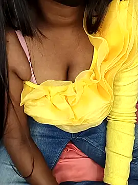 Radhika_Deshmukh1's cam snapshot