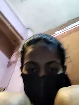 Thaper_Meera2's cam snapshot