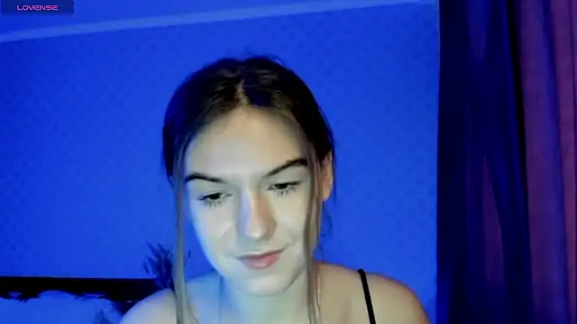 luna_lust_212's cam snapshot