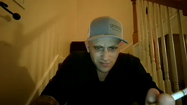 HungDave420 live sex cam