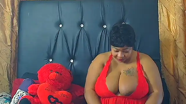 HUMONGUOUSTITSS's cam snapshot