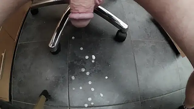 prettythickcock's cam snapshot