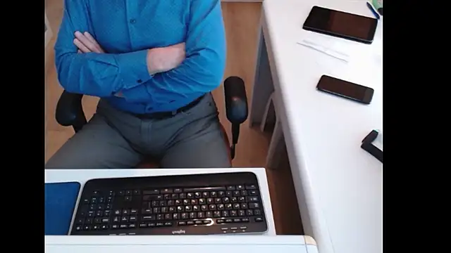 dutchpornking's cam snapshot