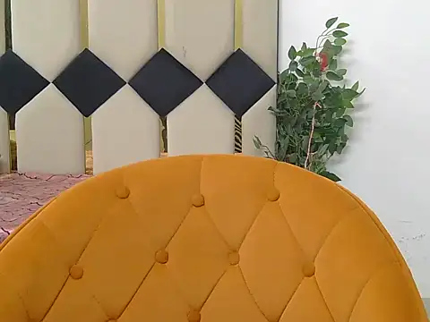 Its-ishikaa's cam snapshot