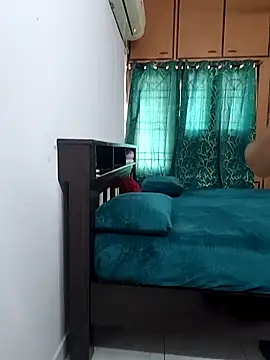 Jaanuteluguammaii's cam snapshot