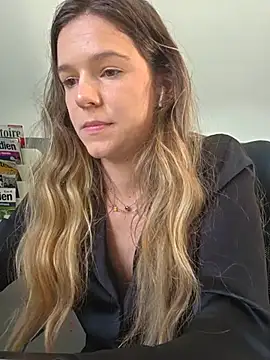 lucie_mehott live sex cam