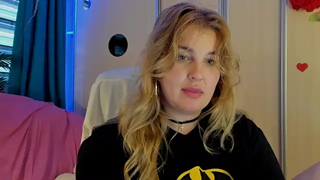 CoraSwon live sex cam