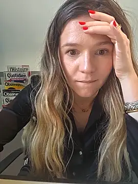 lucie_mehott live sex cam