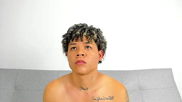 Nathasha_gghh live sex cam