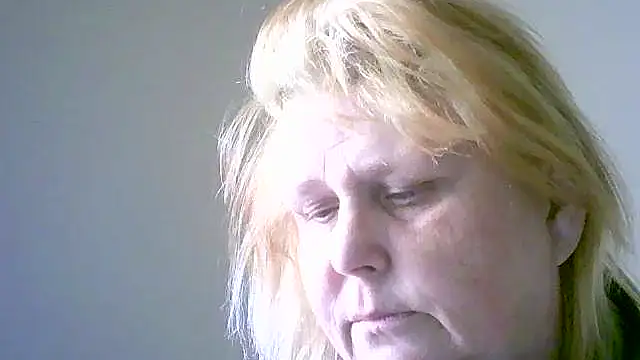 Sylviastar46's cam snapshot