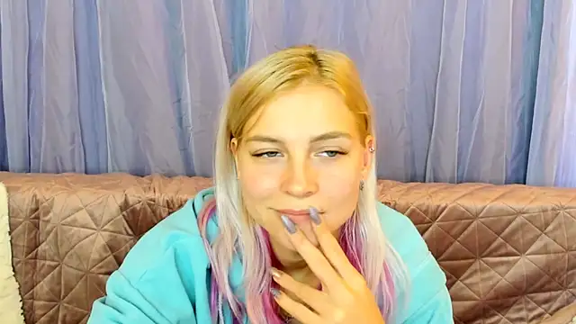 FoxyKathryn's cam snapshot