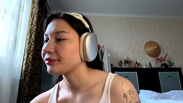 YourCoreanmiracle's cam snapshot