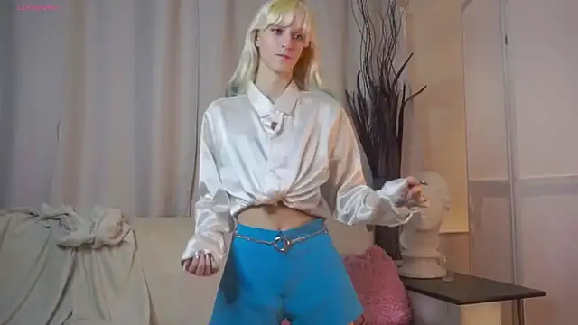 BeverlyWahoske's cam snapshot