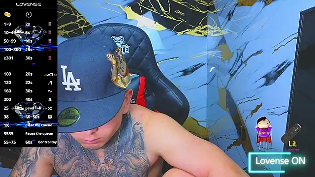 Kevin22_222 live sex cam