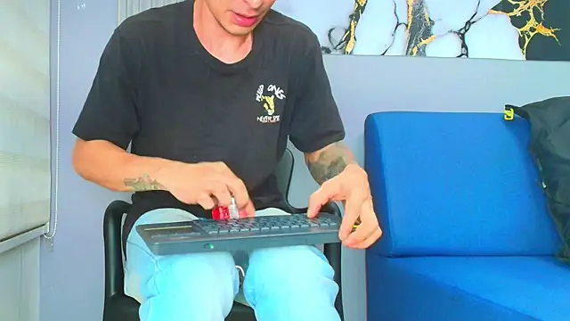 MARCUS_SMITHH1 live sex cam