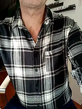 Room_for_you's cam snapshot