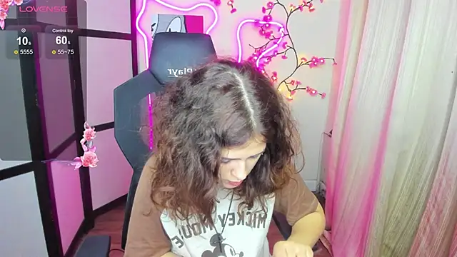 Anora_Miller's cam snapshot