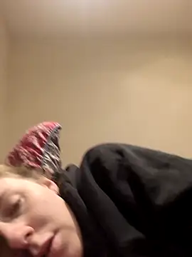 hotwetvix's cam snapshot