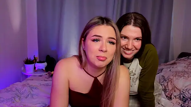 MelitaMoote's cam snapshot