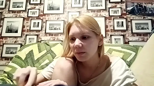 EvieBaggette's cam snapshot