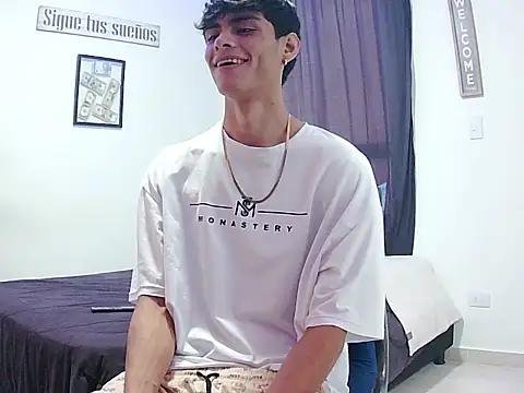 harrytomson_1 live sex cam