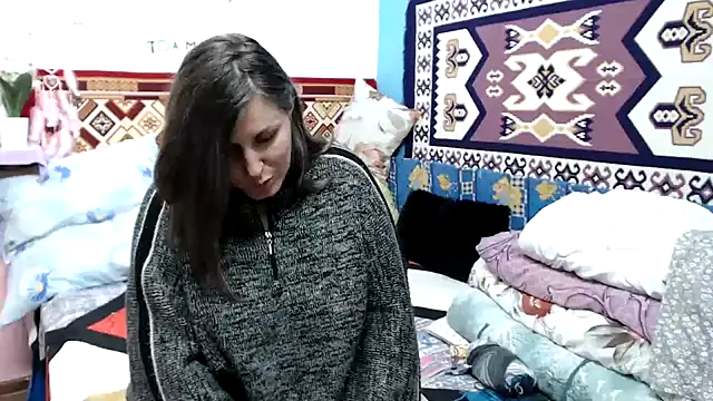 AdelineBlueEyes's cam snapshot