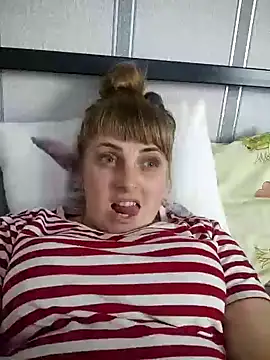 CoddessCrystal's cam snapshot