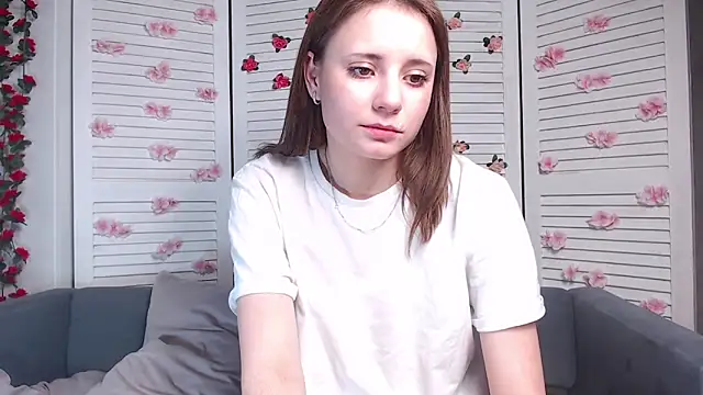 evaa_here_ live sex cam